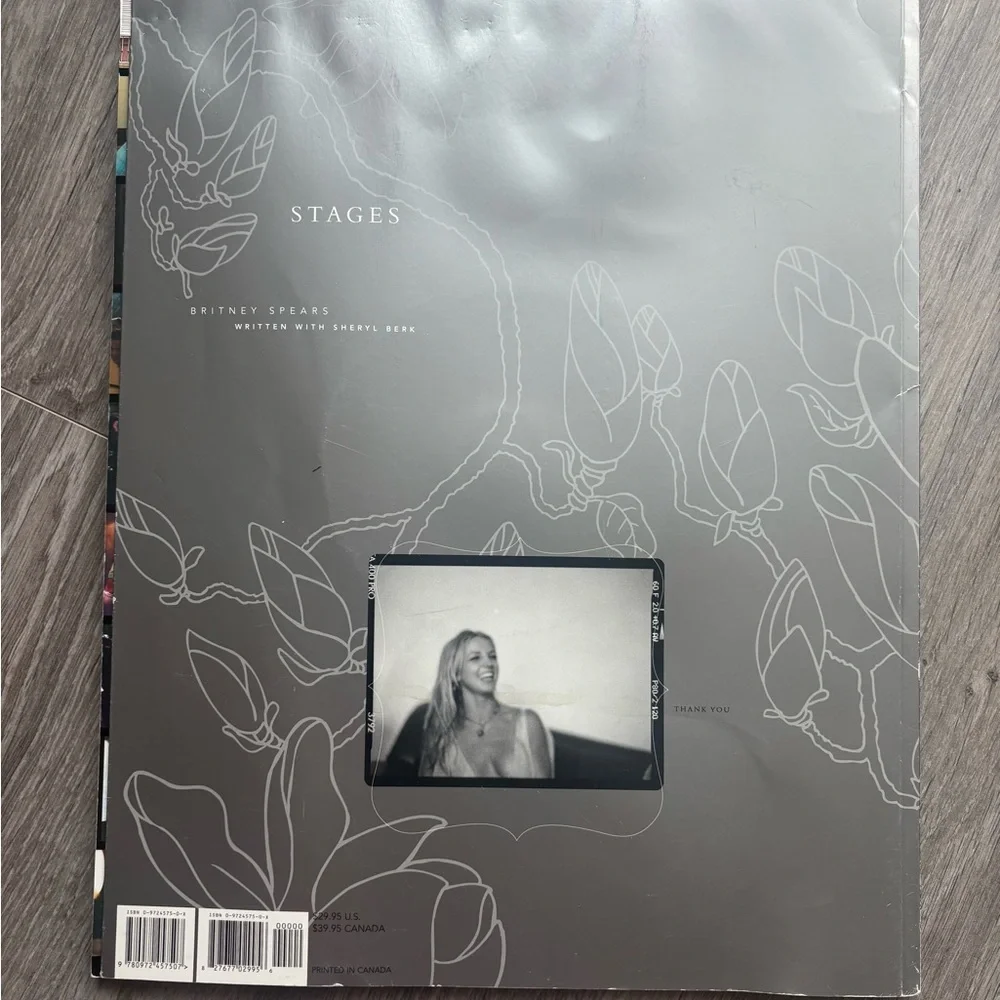 Stages by Britney Spears Book & DVD - Picture 3 of 6